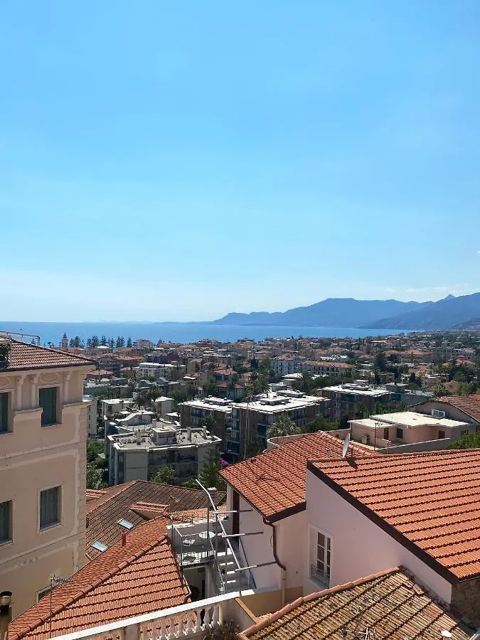 Casa Petra - Appartamento Vista Mare Citta Vecchia Bordighera