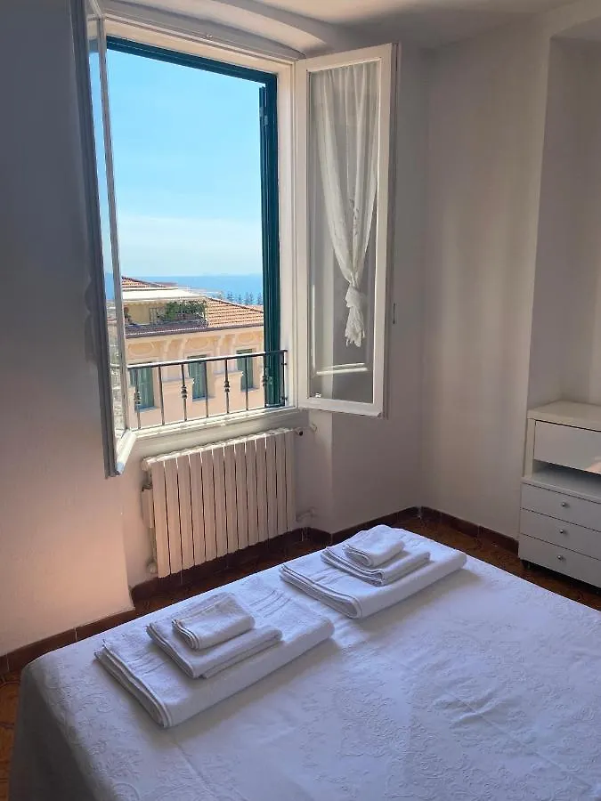 Casa Petra - Appartamento Vista Mare Citta Vecchia Bordighera 0*,  Italy